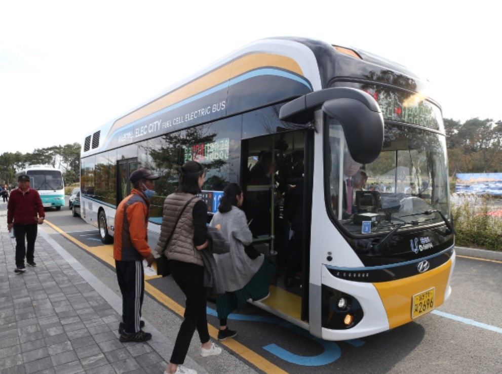 Korea Hyundai bus