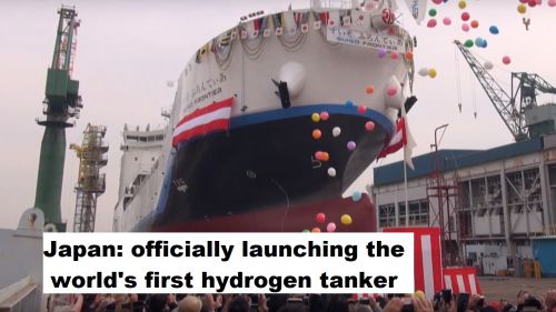 Japan: de eerste waterstoftanker ter wereld officieel te water.